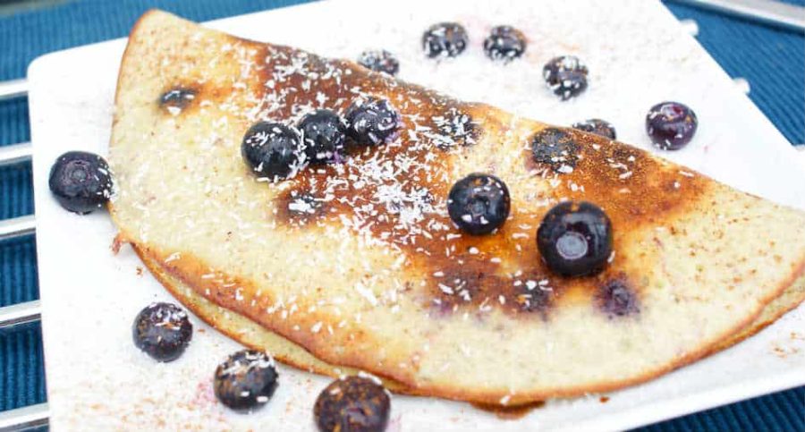 bananenpannenkoek met blauwe bessen