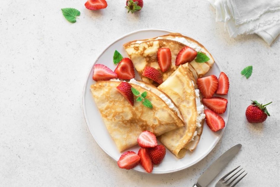 deze koolhydraatarme crepes met citroenricotta vormen een gezond ontbijt voor afvallen